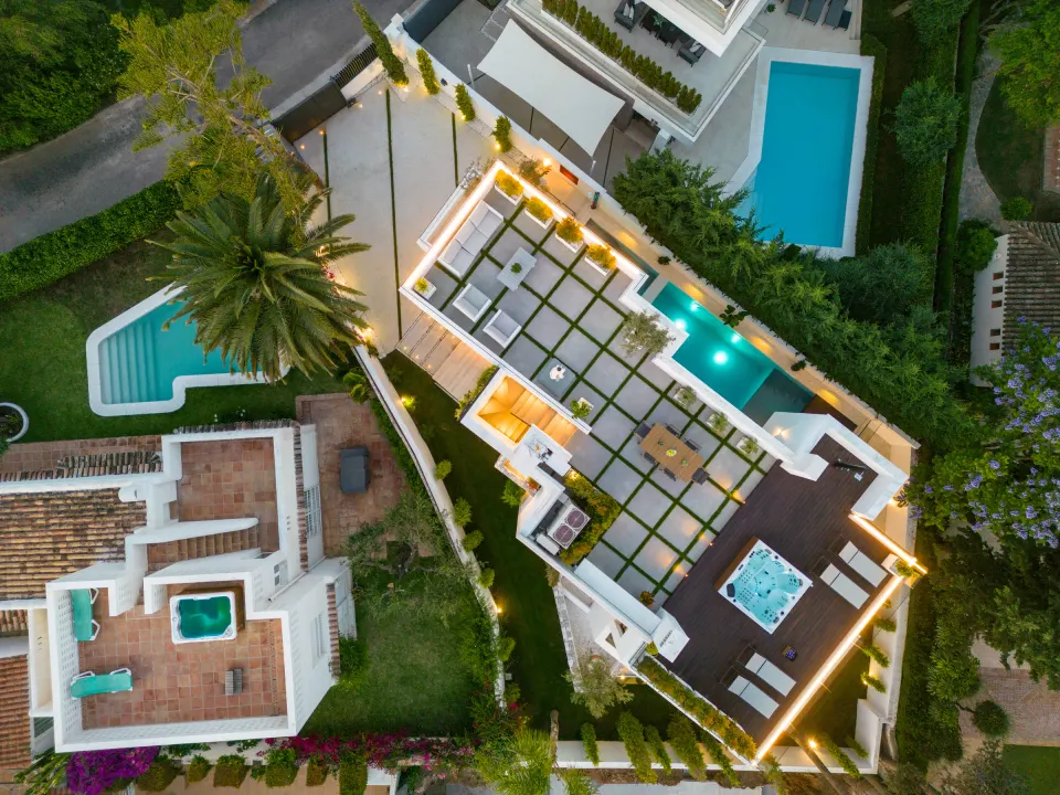 Villa Cypress — Villa in Golden Mile