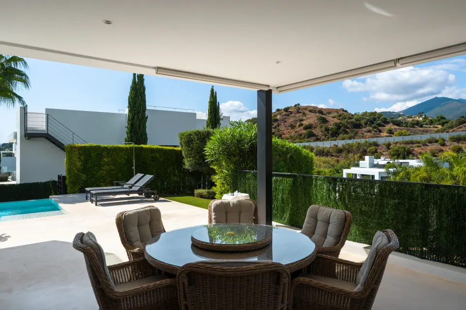 Los Olivos 14 — Villa in Nueva Andalucía