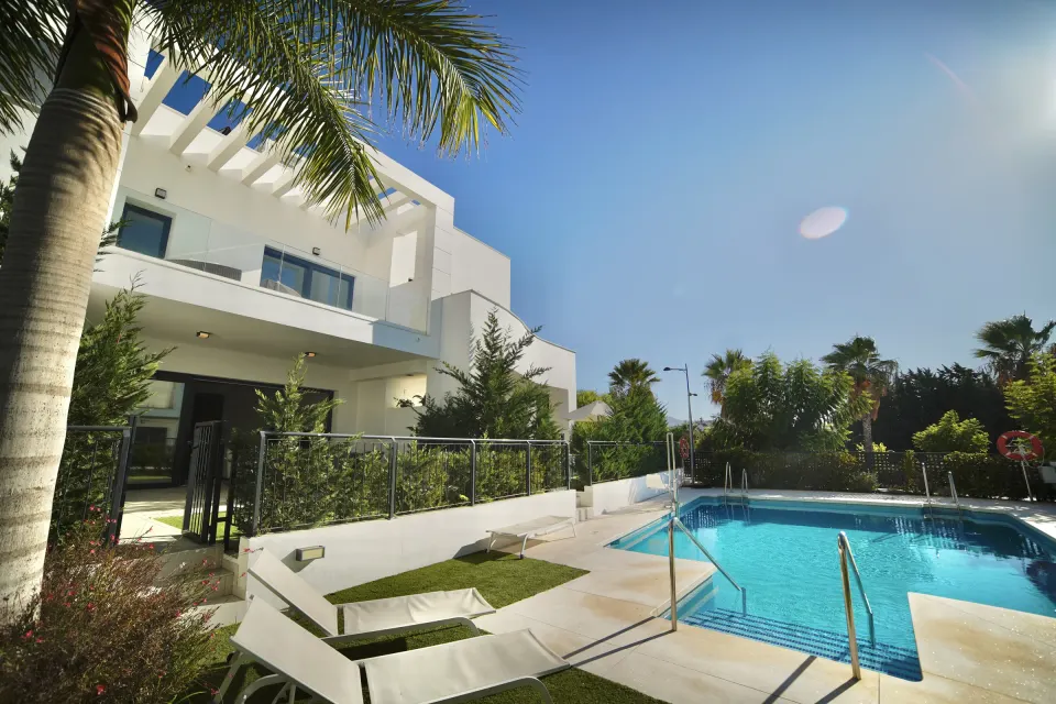 Los Miradores — Townhouse in Bel-Air