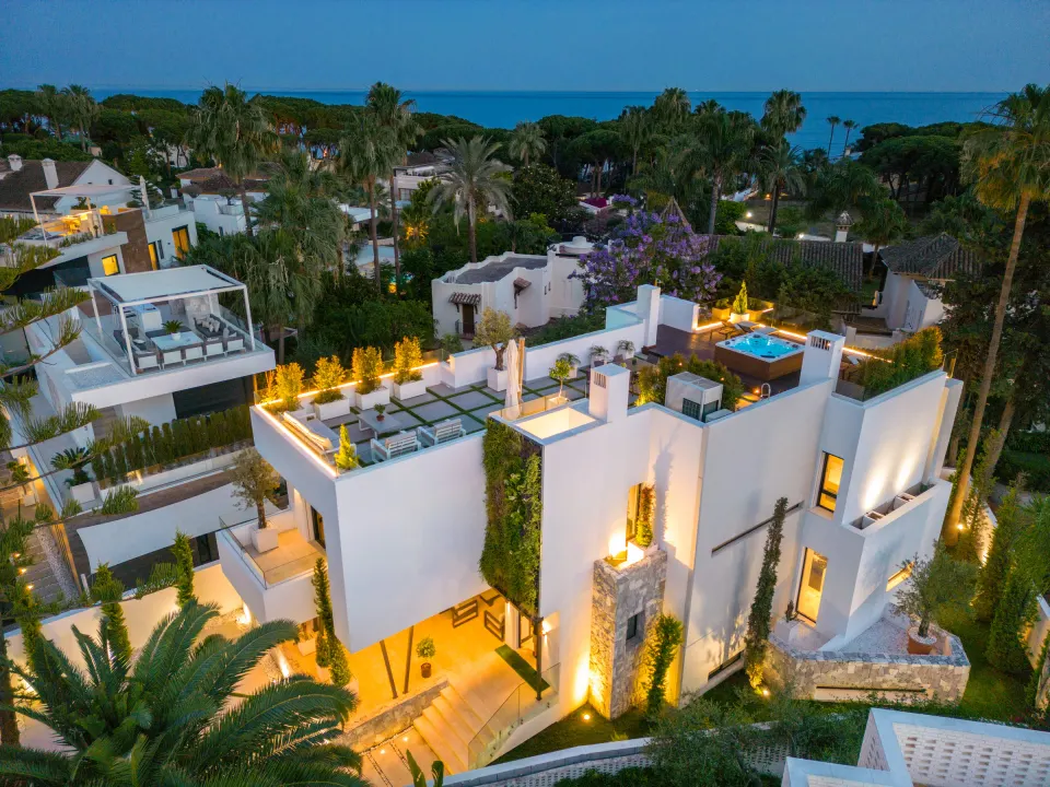 Villa Cypress — Villa in Golden Mile