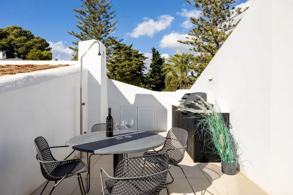 Lirea — Apartment in Nueva Andalucía