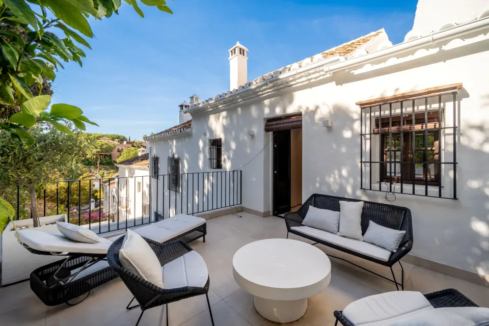 Casa Casares — Townhouse in Lomas Pueblo