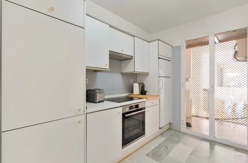 Las Jacarandas — Apartment in Bel-Air