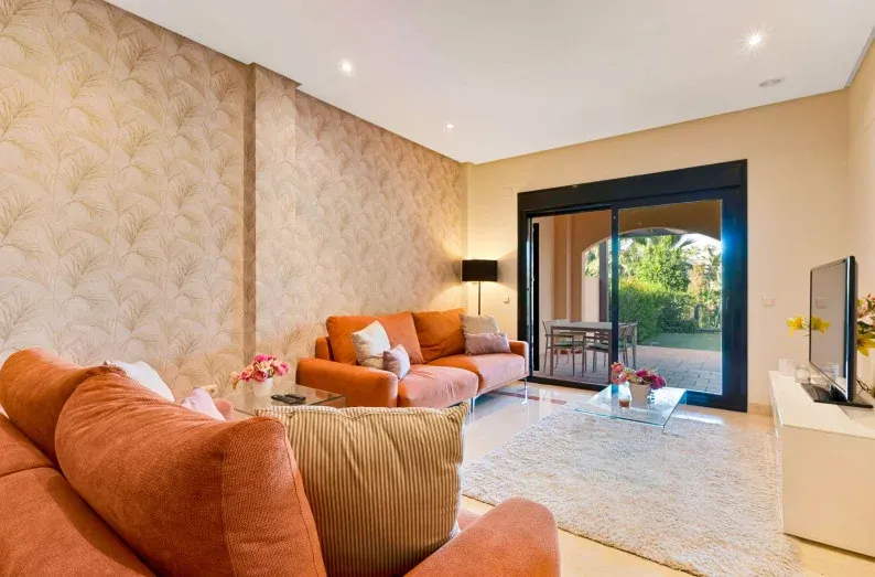Las Mimosas — Apartment in Puerto Banús