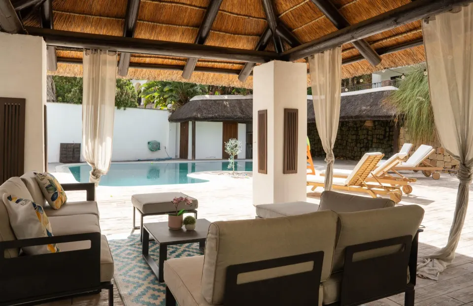 Five-Bedroom Villa with Spa, Gym and Putting Green in Nueva Andalucía — Long-Term Rental