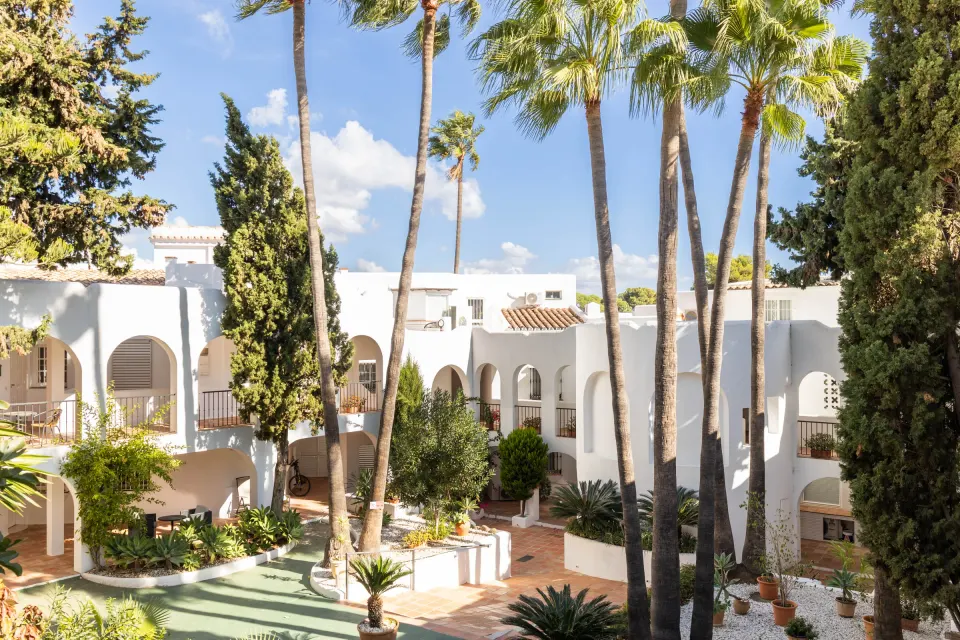 Lirea — Apartment in Nueva Andalucía