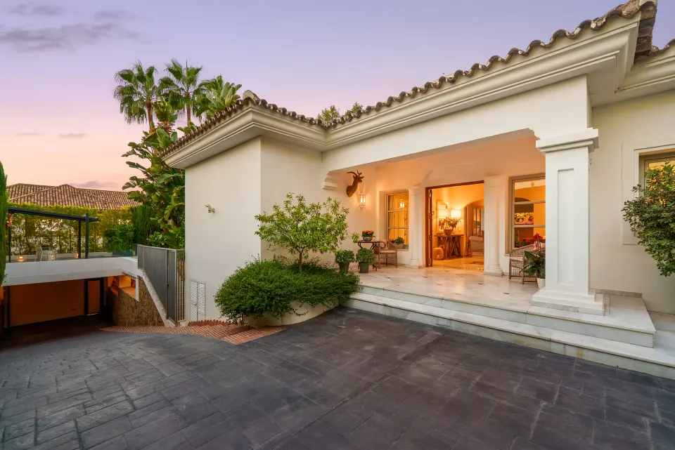 Albinoni 20 — Villa in Sierra Blanca