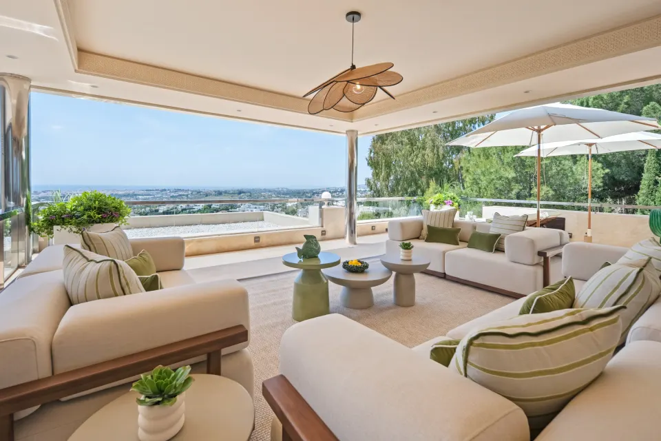 Feroz — Penthouse in Nueva Andalucía