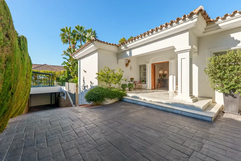 Albinoni 20 — Villa in Sierra Blanca