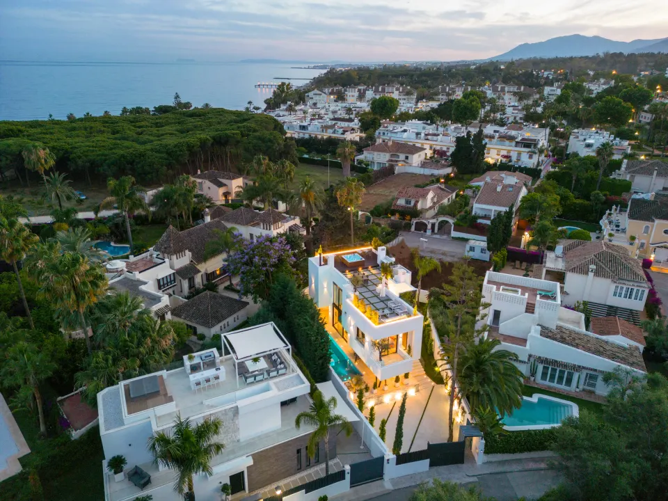 Villa Cypress — Villa in Golden Mile