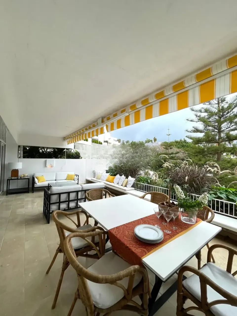 Apartment in Las Terrazas de Lomas del Marbella Club — Golden Mile, long-term rent