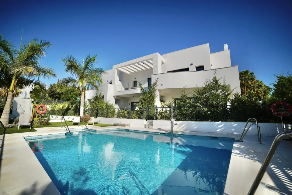 Los Miradores — Townhouse in Bel-Air
