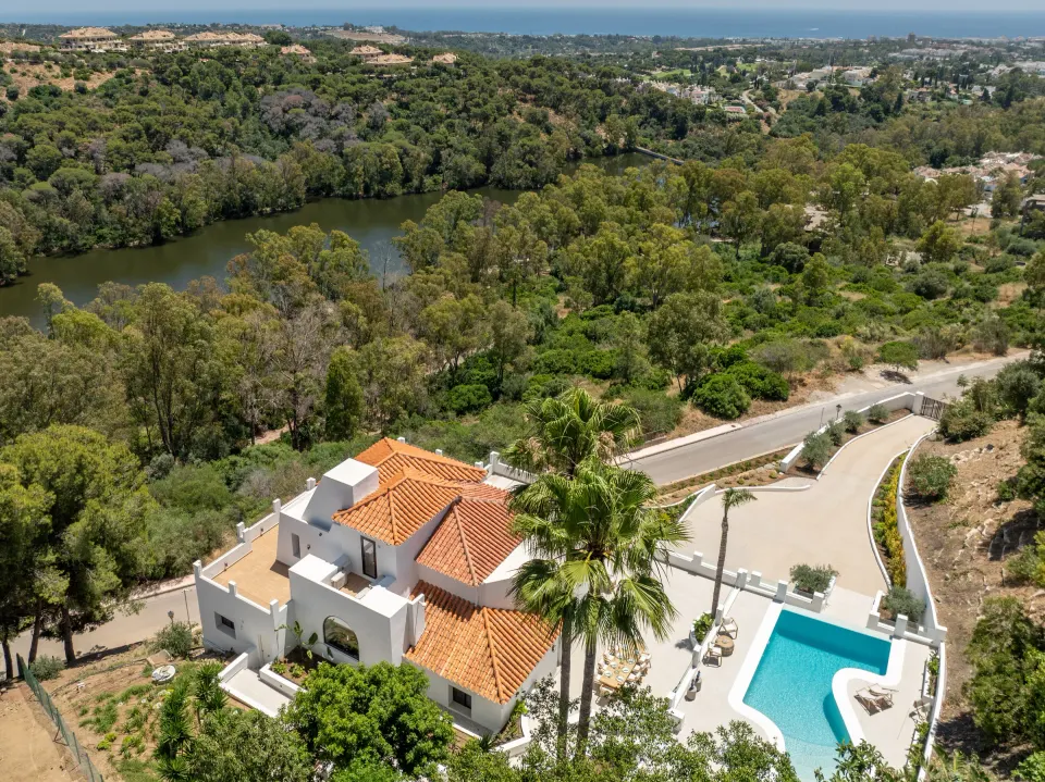 Villa Luma — Villa in Las Lomas de Nueva Andalucia