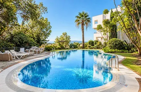 2-bed apartment with panoramic views and a 23 m² terrace, La Quinta, Benahavís
