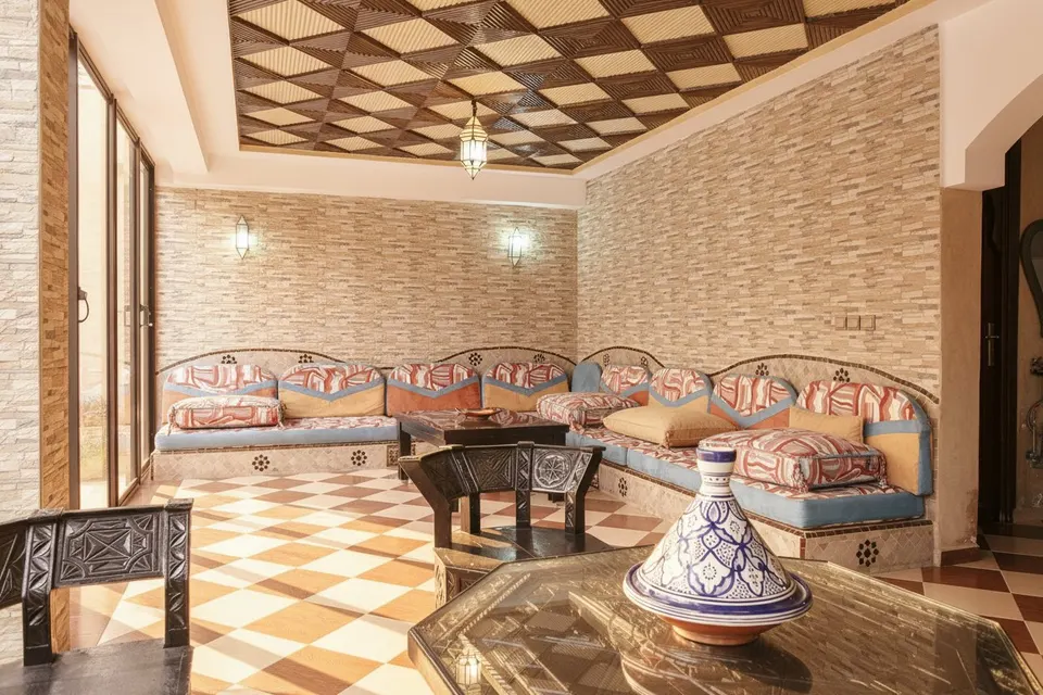 Riad with an indoor pool near the Medina, Marrakech