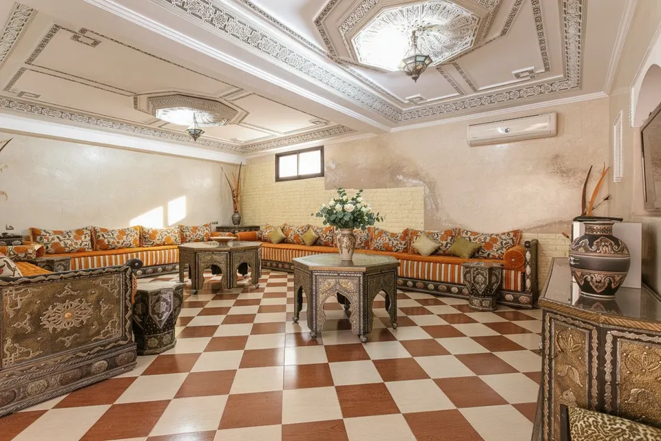 Riad with an indoor pool near the Medina, Marrakech