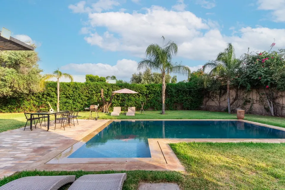 Villa with a heated private pool in a gated residence, Route de Fès, Marrakech