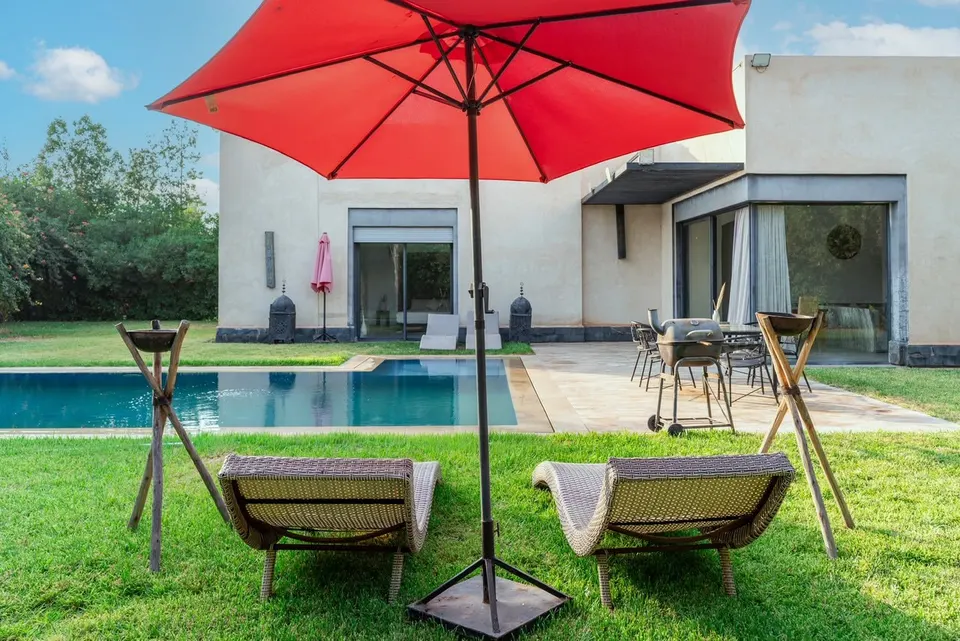 Villa with a heated private pool in a gated residence, Route de Fès, Marrakech
