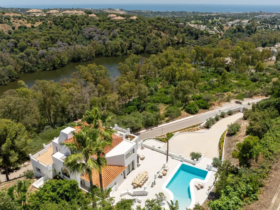 Villa Luma — Villa in Las Lomas de Nueva Andalucia