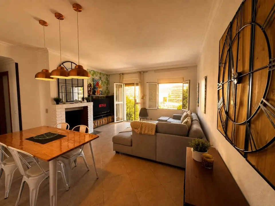 Two-Bedroom Apartment in Puerto Banús — Monthly Rental