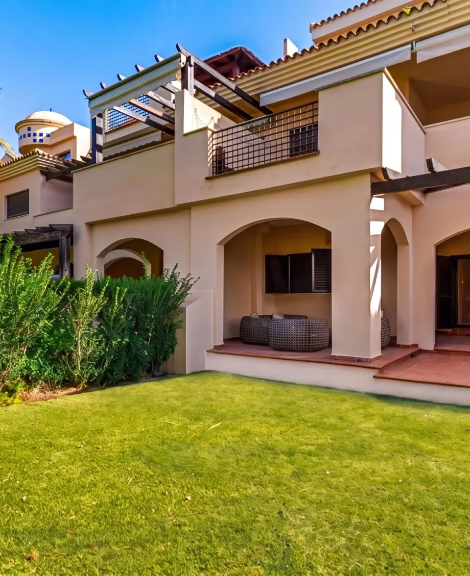 Las Mimosas — Apartment in Puerto Banús