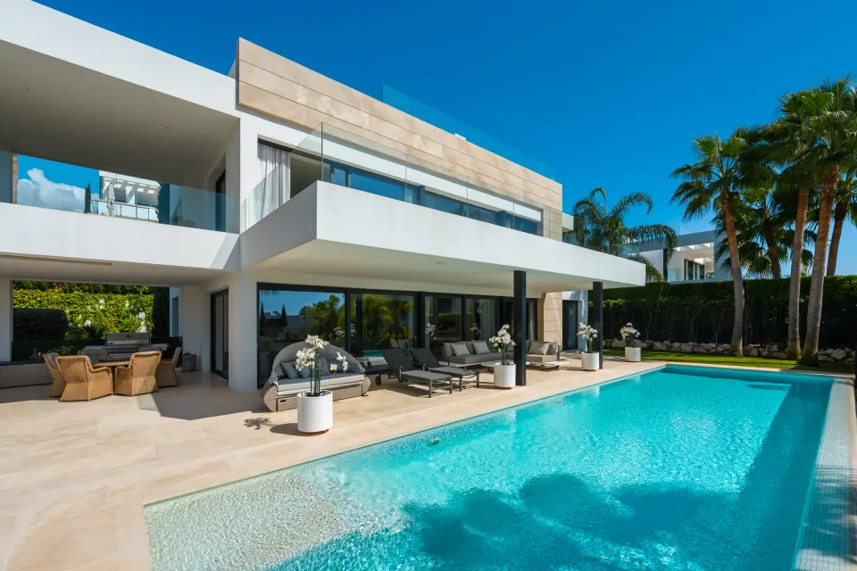 Los Olivos 14 — Villa in Nueva Andalucía